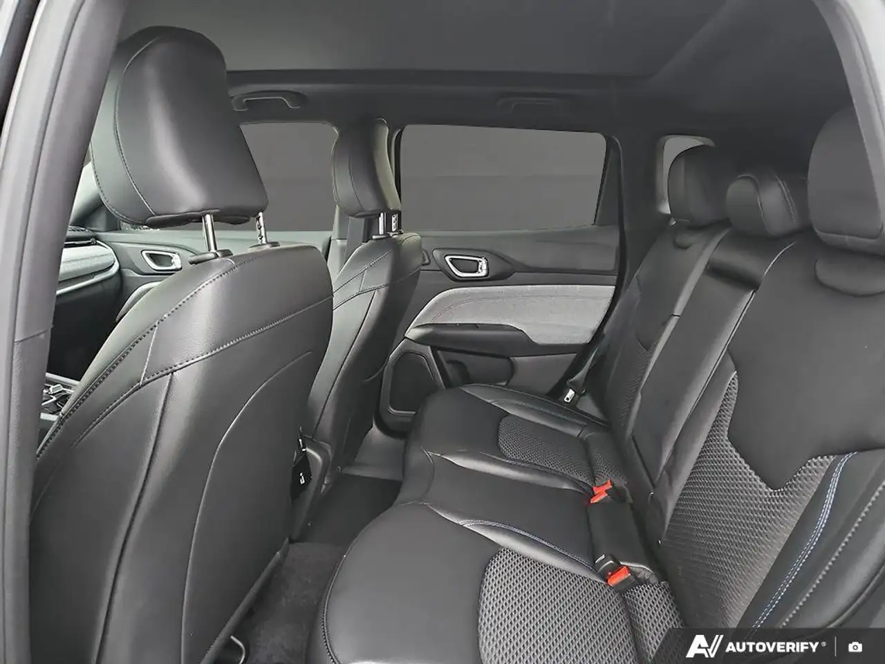 Jeep Compass снимка Jeep Compass