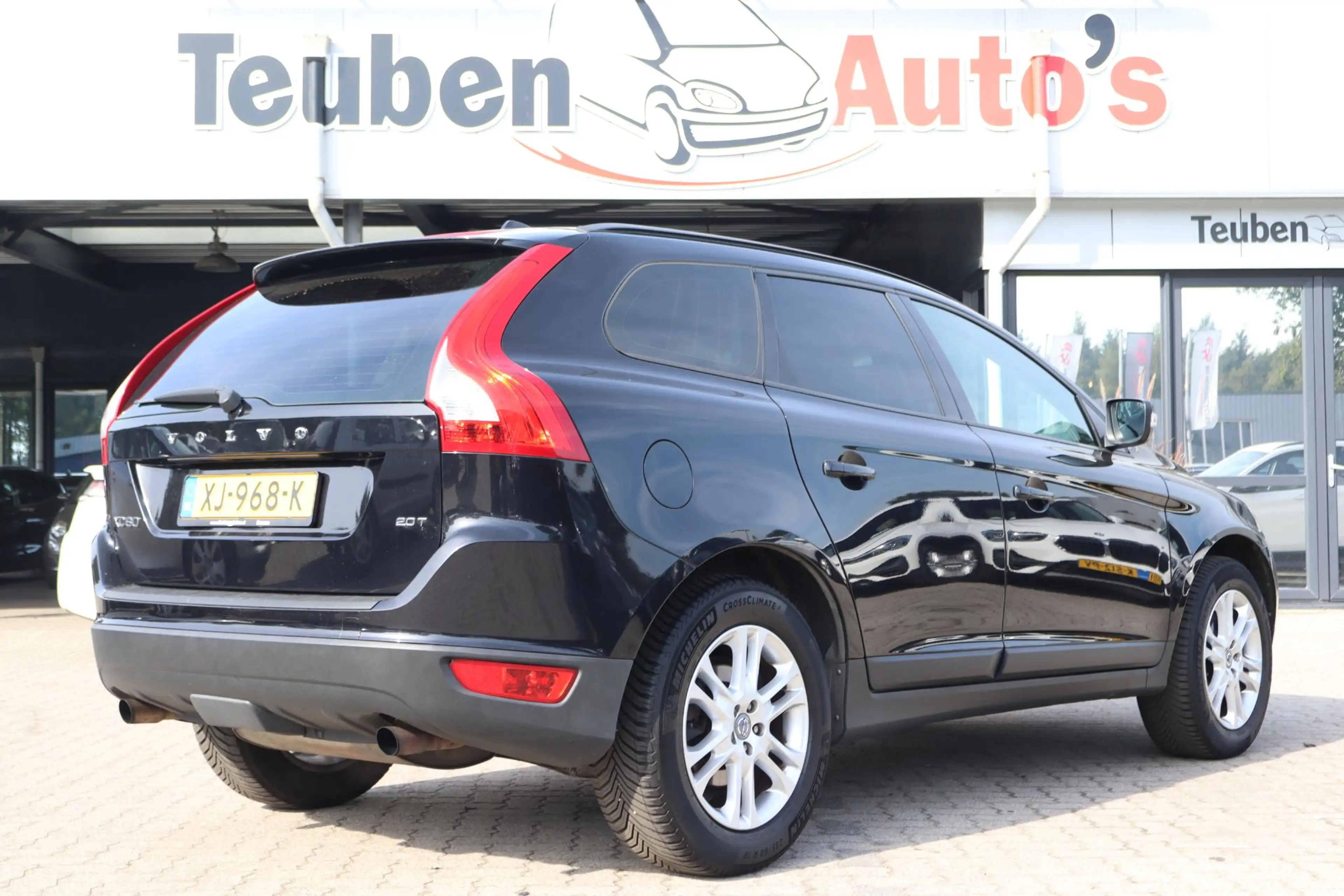 Volvo XC60 2.0T Kinetic | Automaat | Bluetooth | Cruise contr — photo 2