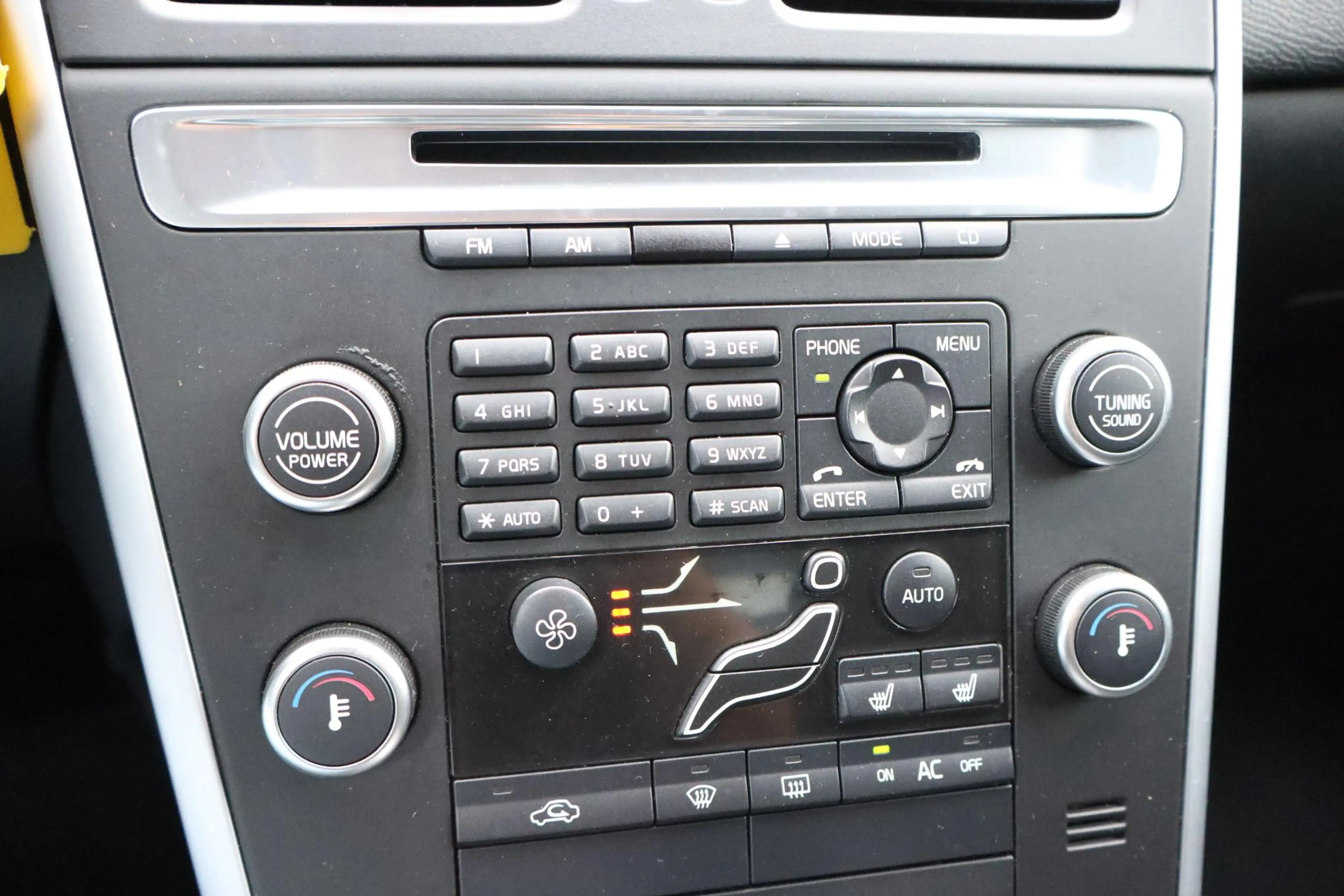 Volvo XC60 2.0T Kinetic | Automaat | Bluetooth | Cruise contr — photo 5