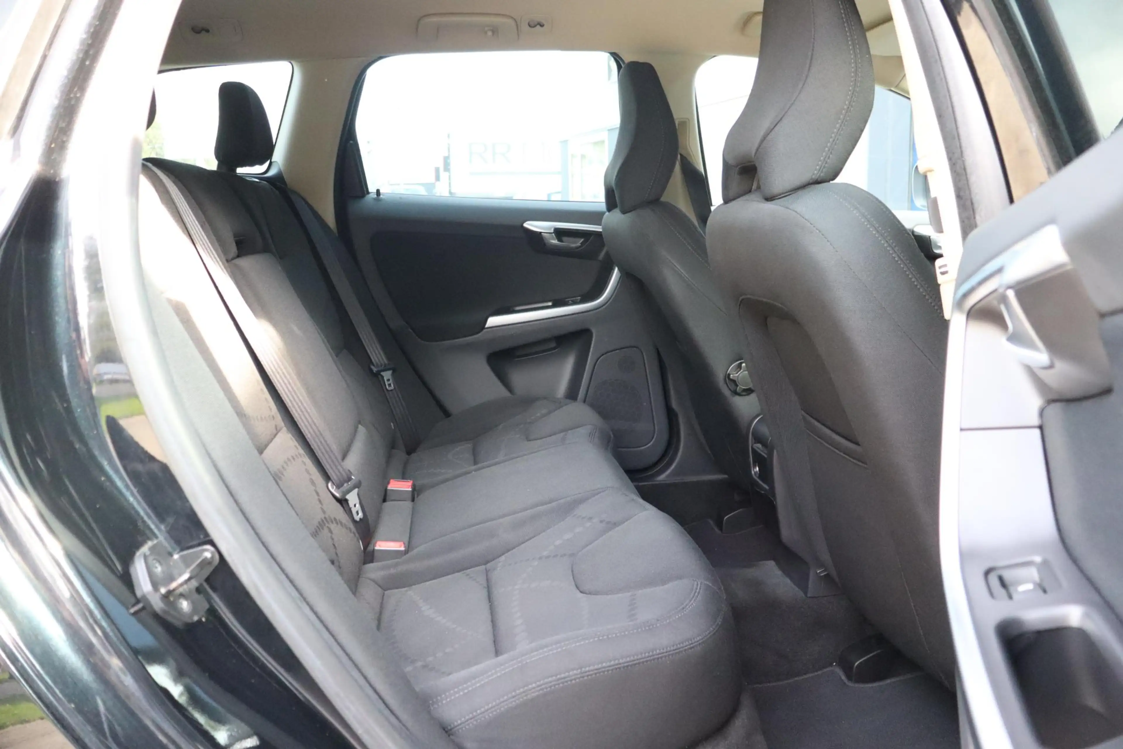 Volvo XC60 2.0T Kinetic | Automaat | Bluetooth | Cruise contr — photo 19