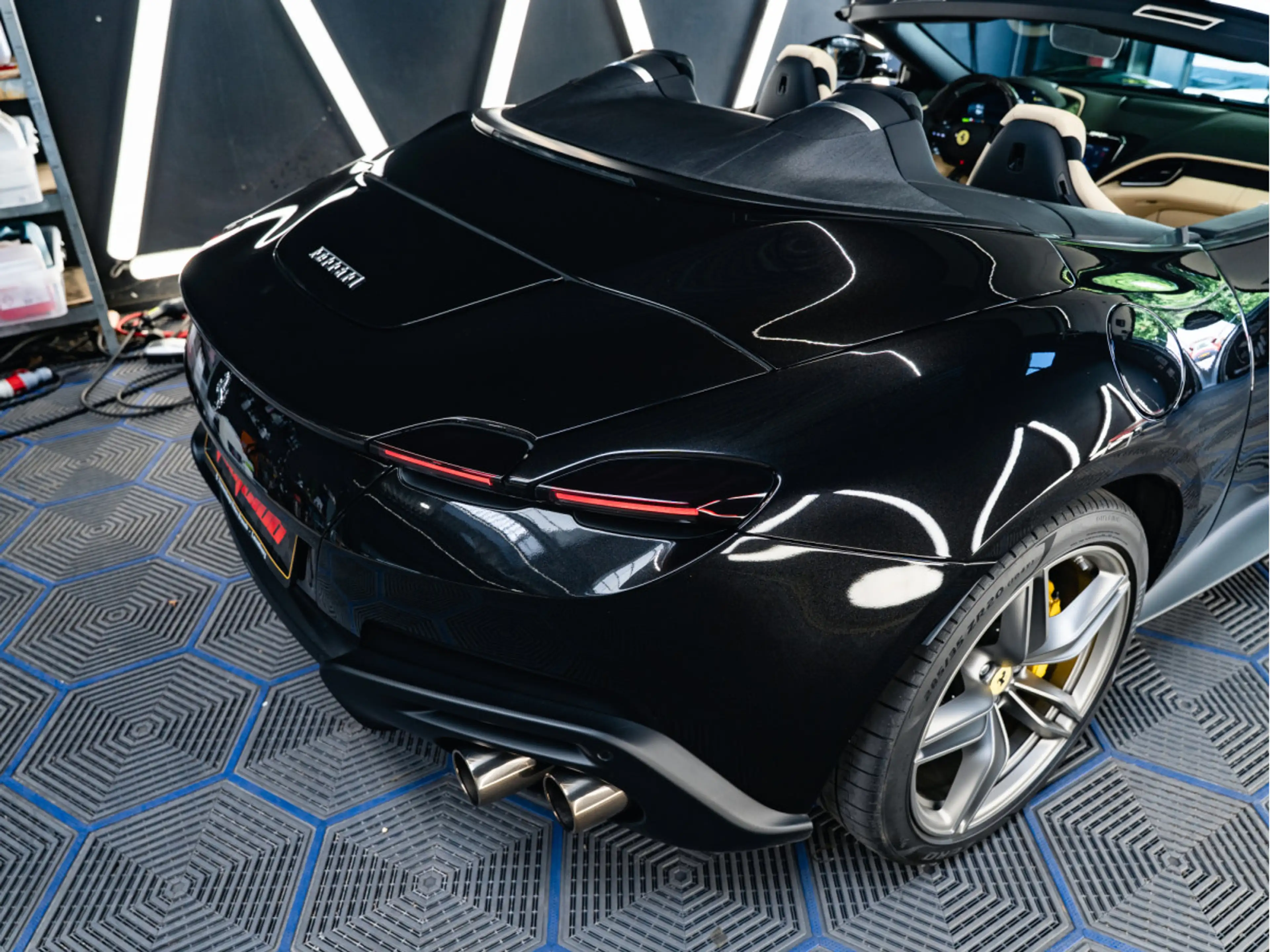 Ferrari Roma ROMA SPIDER 3.9 V8 620 CH, 2 portes, 4 places, Boî — photo 13