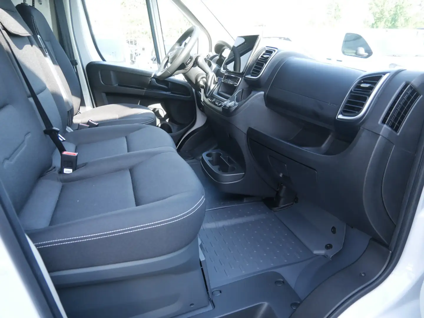 Citroen Jumper 35 Heavy L3H2 BlueHDi 140 PDC AHK LED Weiß - 2