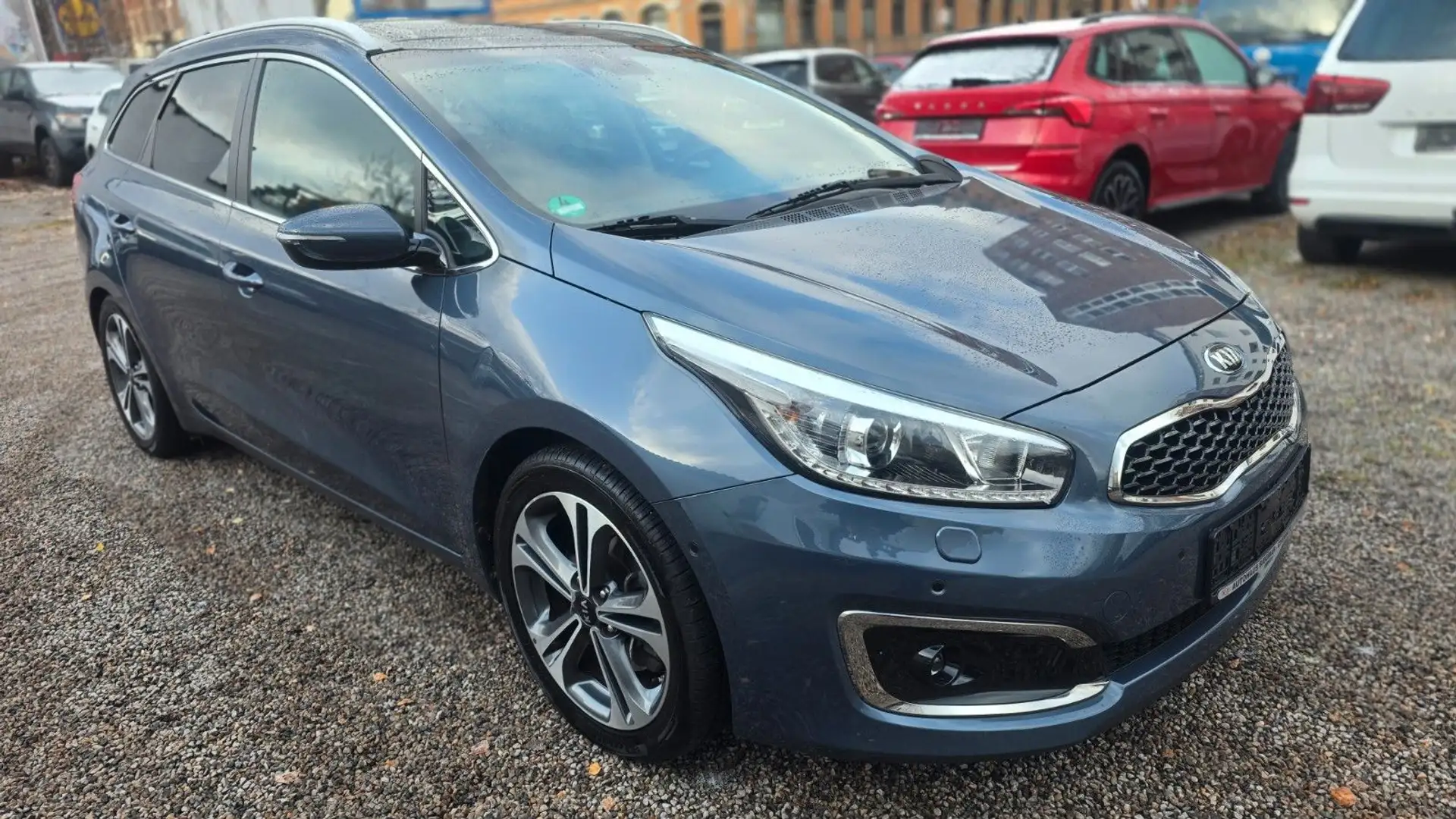 Kia Ceed Sportswagon Platinum Edition Blau - 2