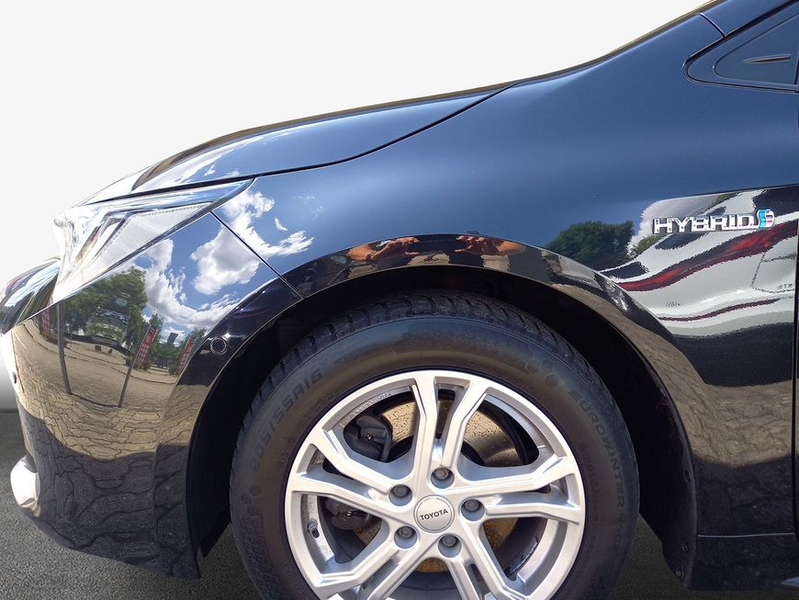 Toyota Corolla 2.0 Hybrid Touring Sports Team Deutschland — photo 3