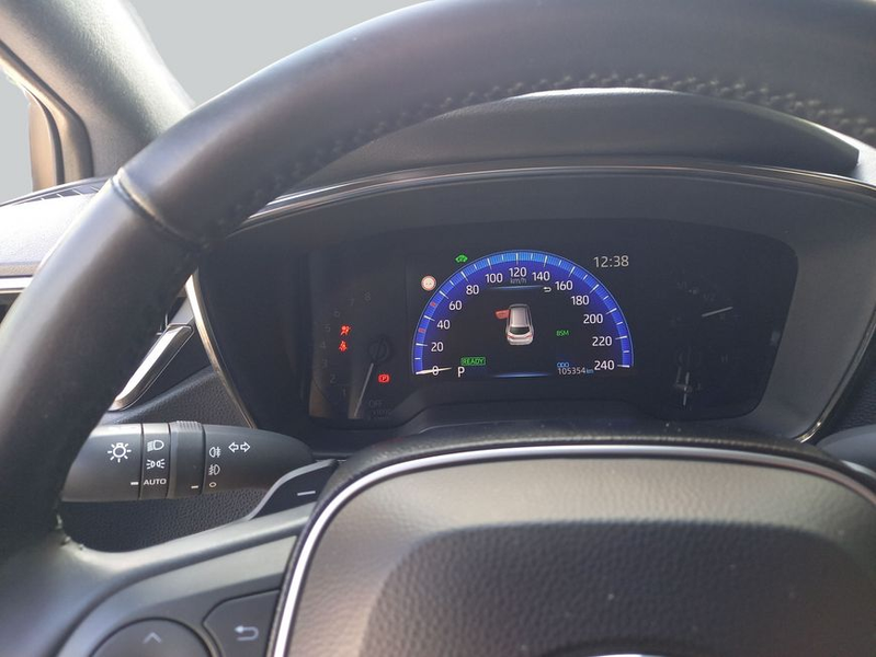 Toyota Corolla 2.0 Hybrid Touring Sports Team Deutschland — photo 8