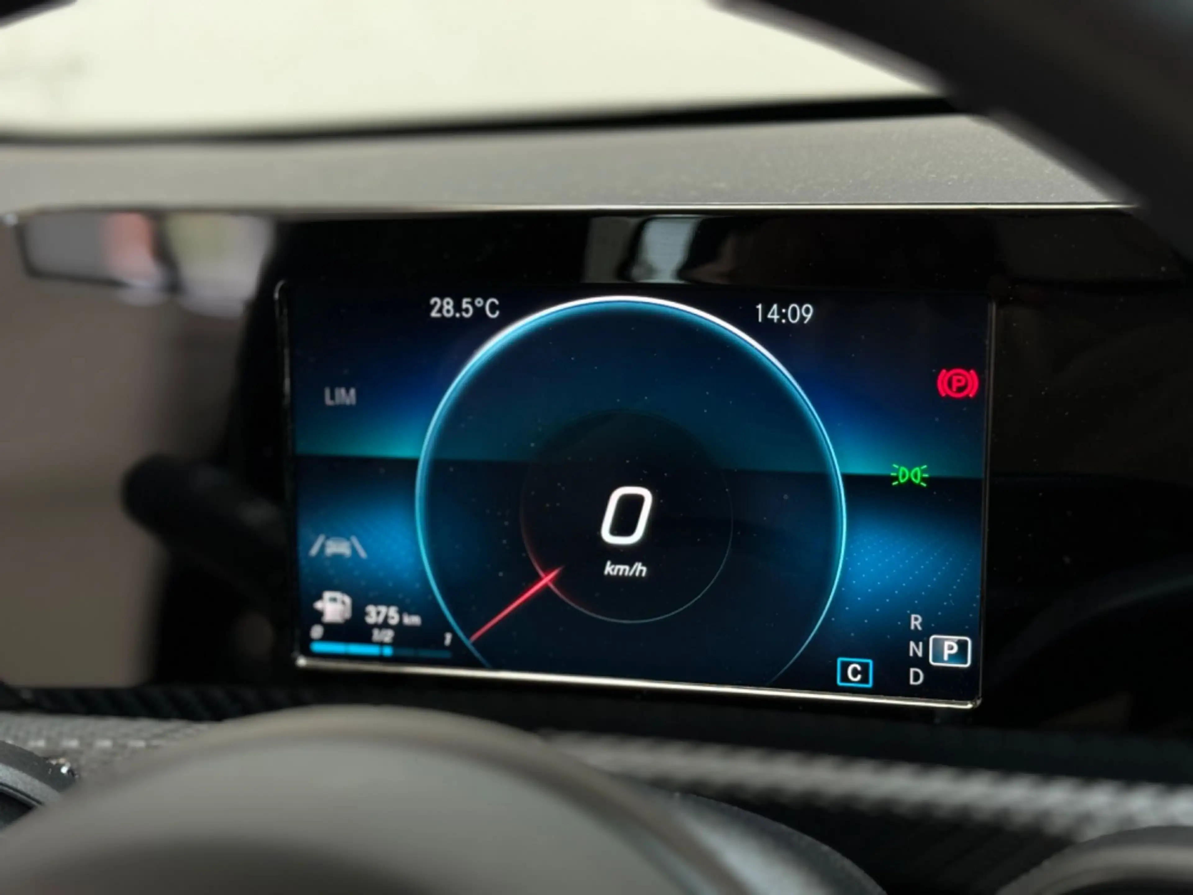 Mercedes-Benz CLA 220 -PDC-TEMP-CARPLAY-BUSINESS — photo 14
