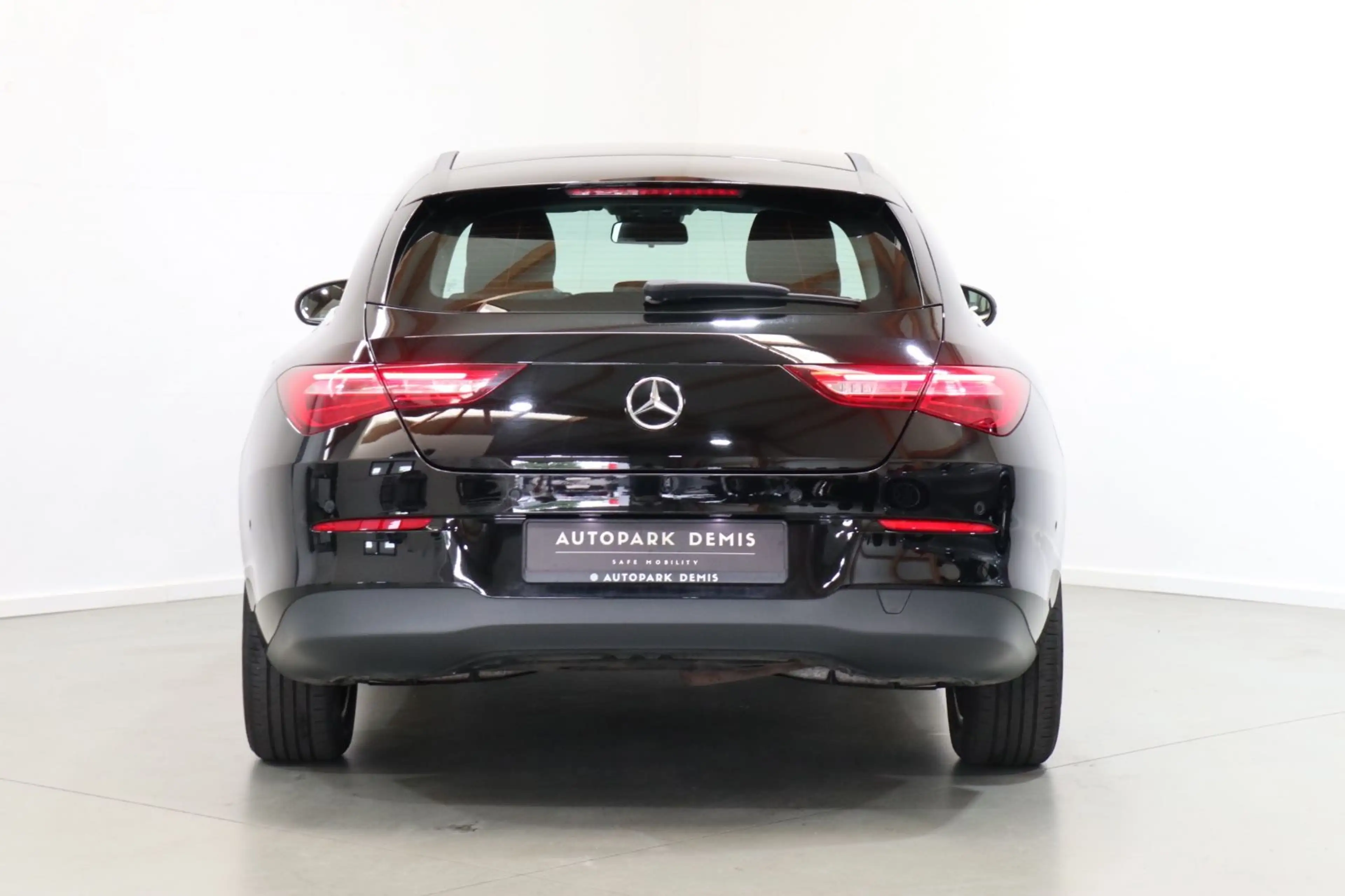 Mercedes-Benz CLA 220 -PDC-TEMP-CARPLAY-BUSINESS — photo 6