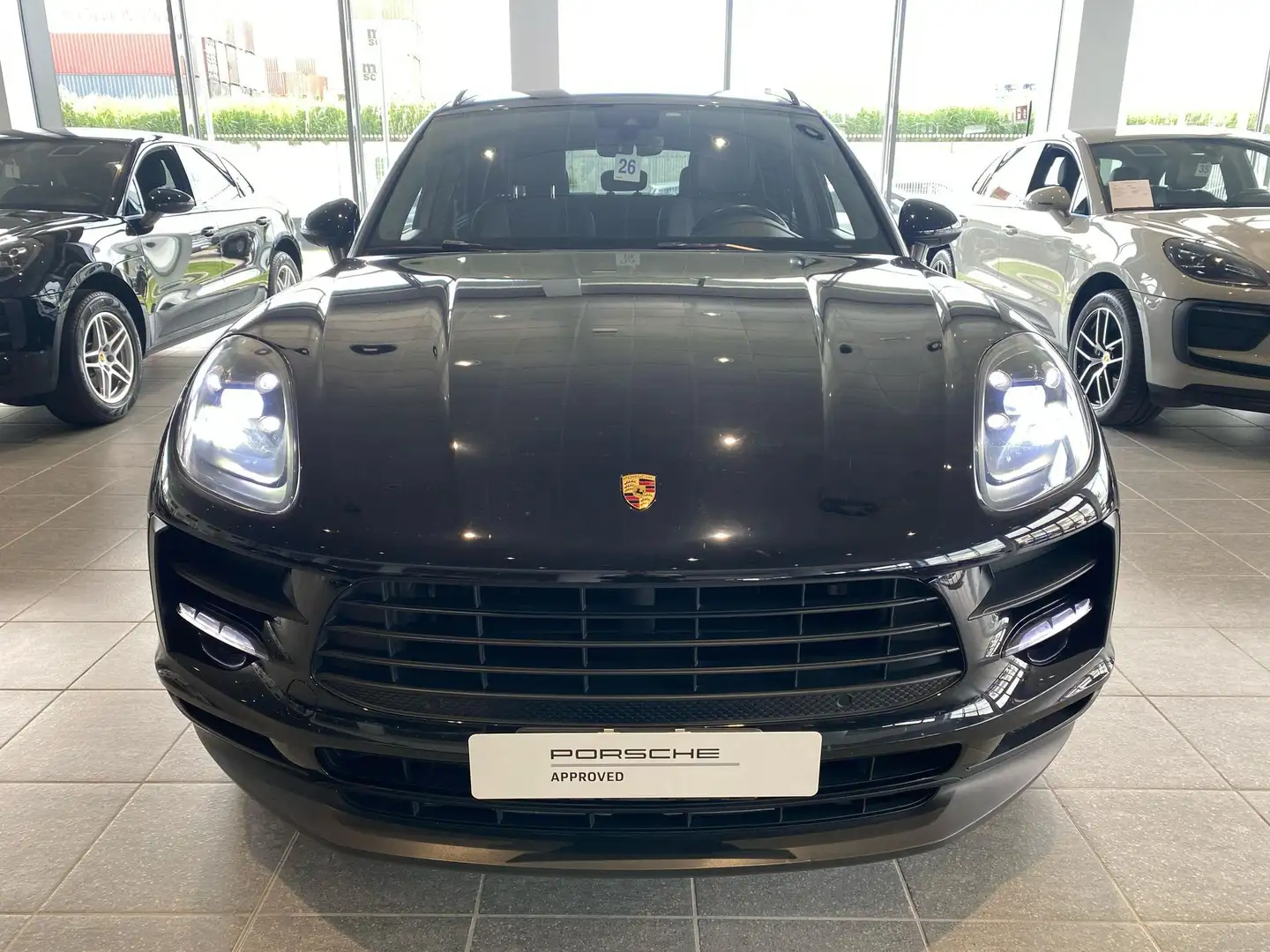 Porsche Macan 2.0 245 cv PDK Fekete - 2