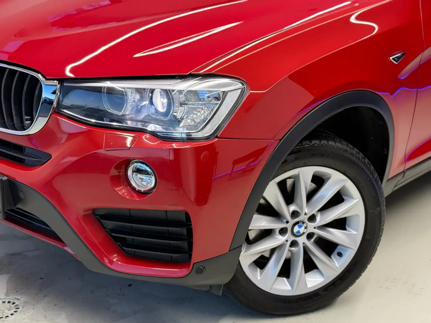 BMW X4 xDrive20d / SITZH. / NAVI / SCHALTWIPPEN / Rot - 2