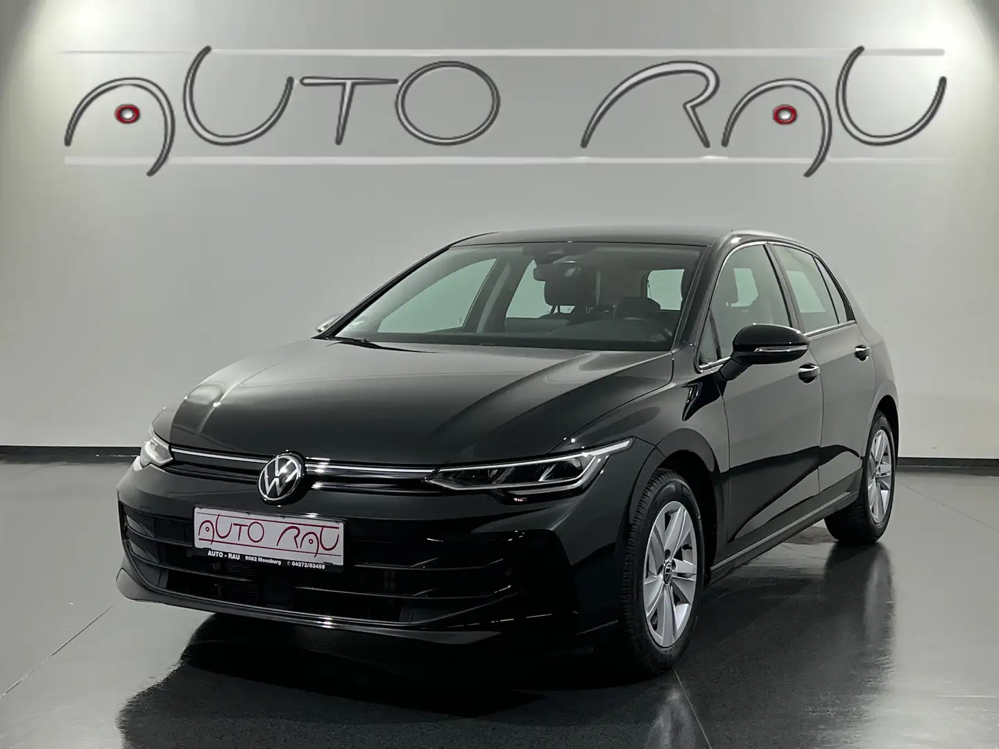 Volkswagen Golf 8 Lim. 1.5 TSI Life *LED*ACC*PDC* Noir - 1