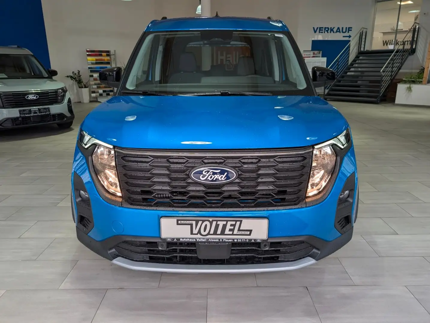 Ford Tourneo Courier Active Automatik Blau - 2