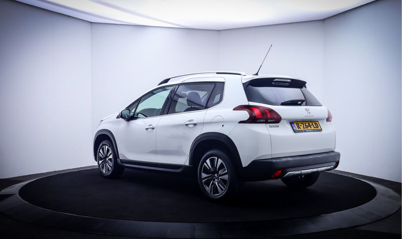 Peugeot 2008 1.2T GT-line PANO | CARPLAY | STOELVERW | NAVI | C — photo 7