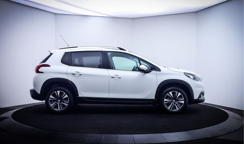 Peugeot 2008 1.2T GT-line PANO | CARPLAY | STOELVERW | NAVI | C — photo 4