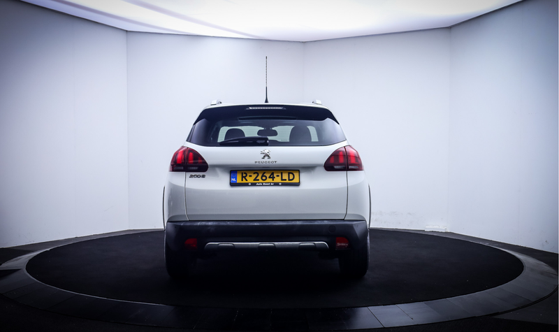 Peugeot 2008 1.2T GT-line PANO | CARPLAY | STOELVERW | NAVI | C — photo 6