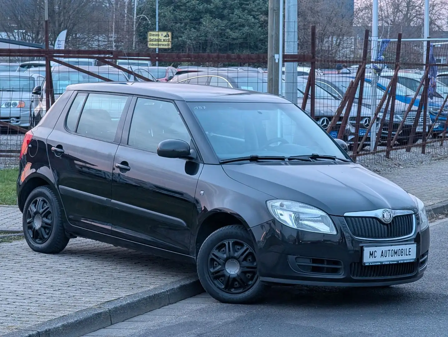 Skoda Fabia Ambiente*KLIMA*ZV-FUNK*RADIO-CD !! Schwarz - 2