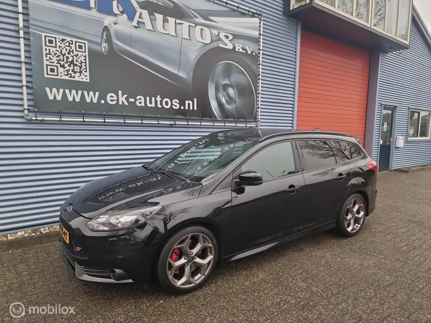 Ford Focus Wagon 2.0 Turbo ST-3 250pk. Compleet en Topstaat! Schwarz - 2