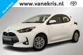 Toyota Yaris 1.5 Hybrid Active, Navi, DAB, Keyless Entry, Apple Weiß - thumbnail 1
