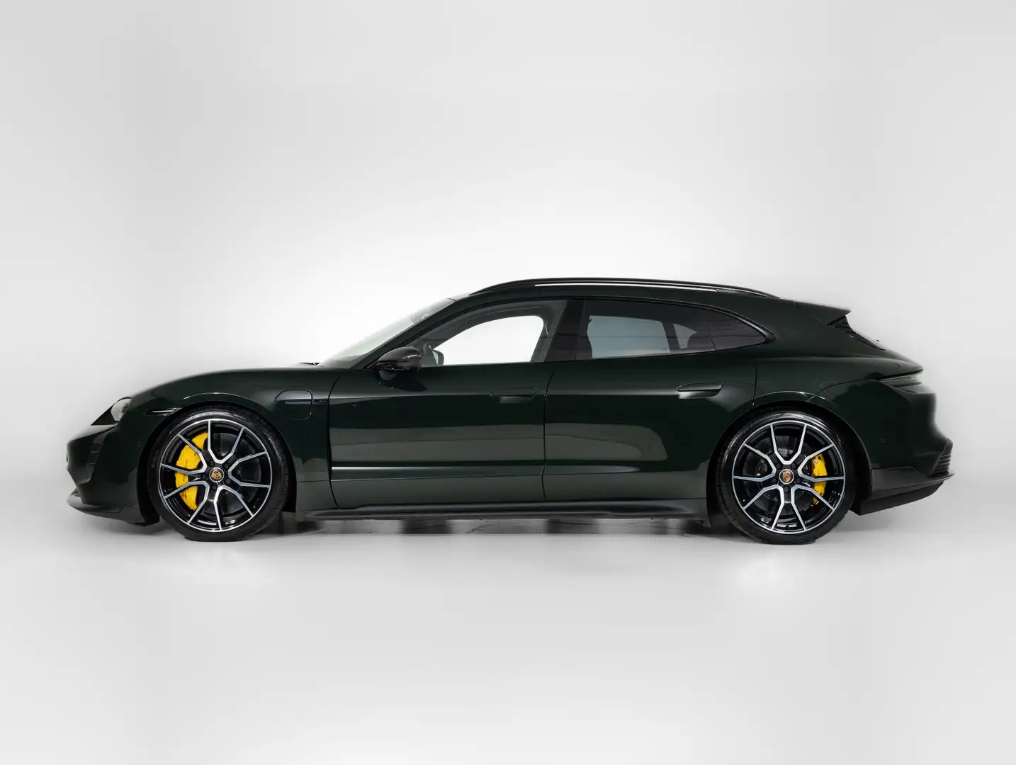 Porsche Taycan Turbo S Sport Turismo Groen - 2