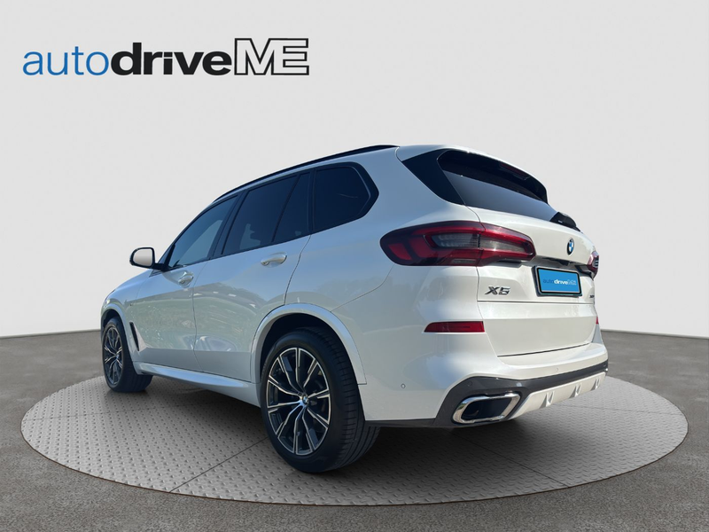 BMW X5 xDrive 30d — photo 4