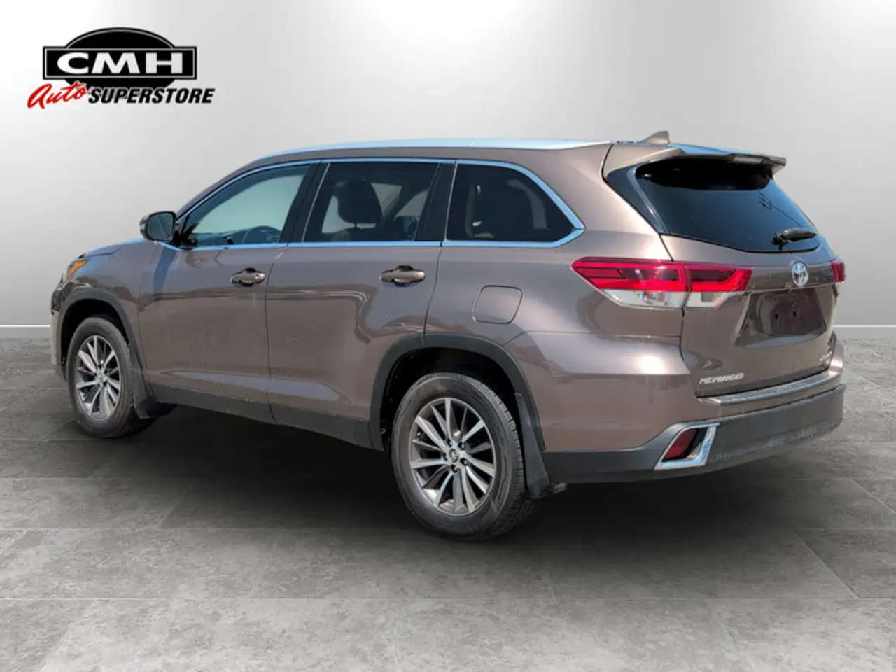 Toyota Highlander снимка Toyota Highlander