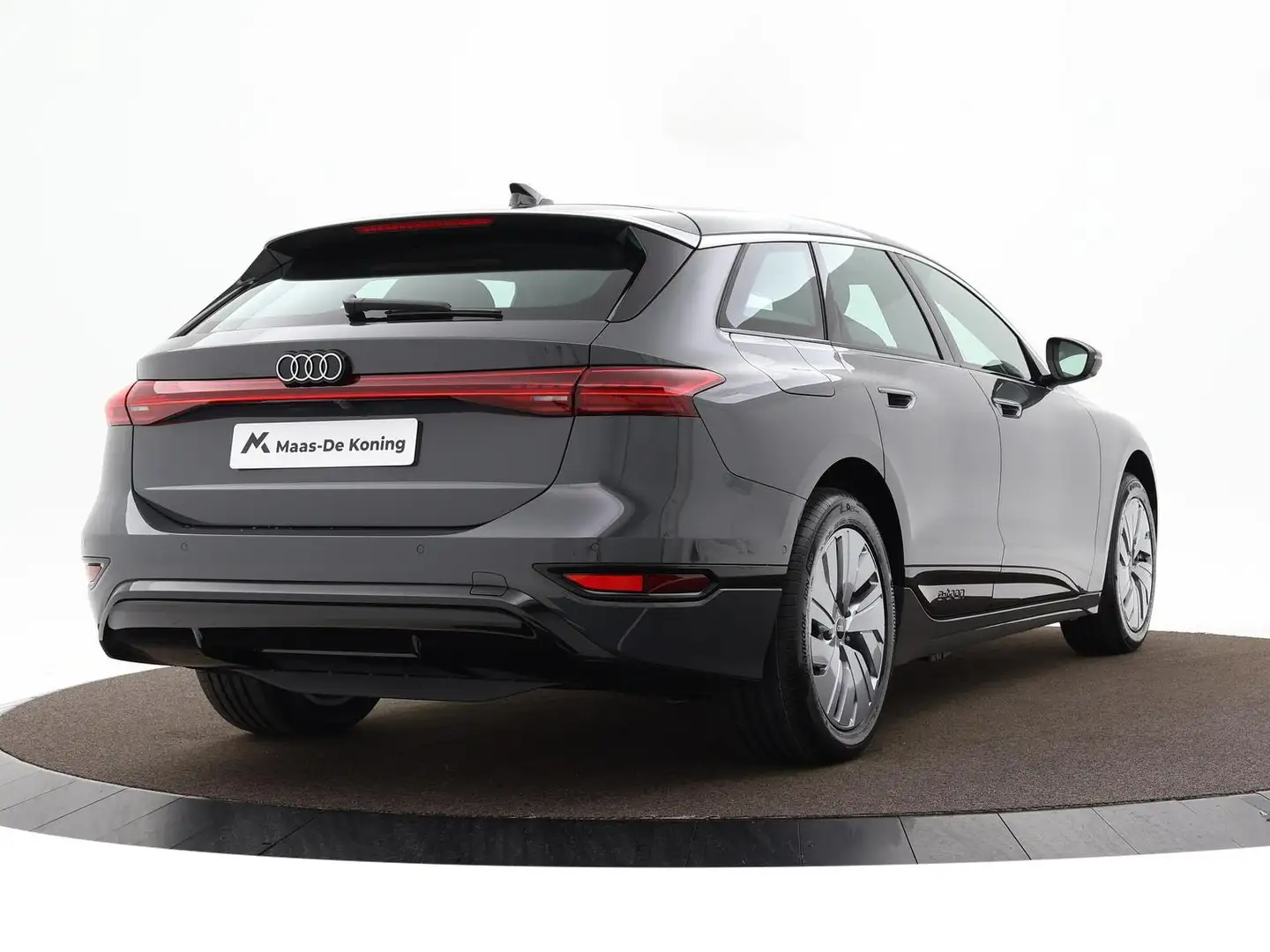 Audi A6 e-tron Avant Edition Performance 100kWh 367 PK · Tech pak Gris - 2