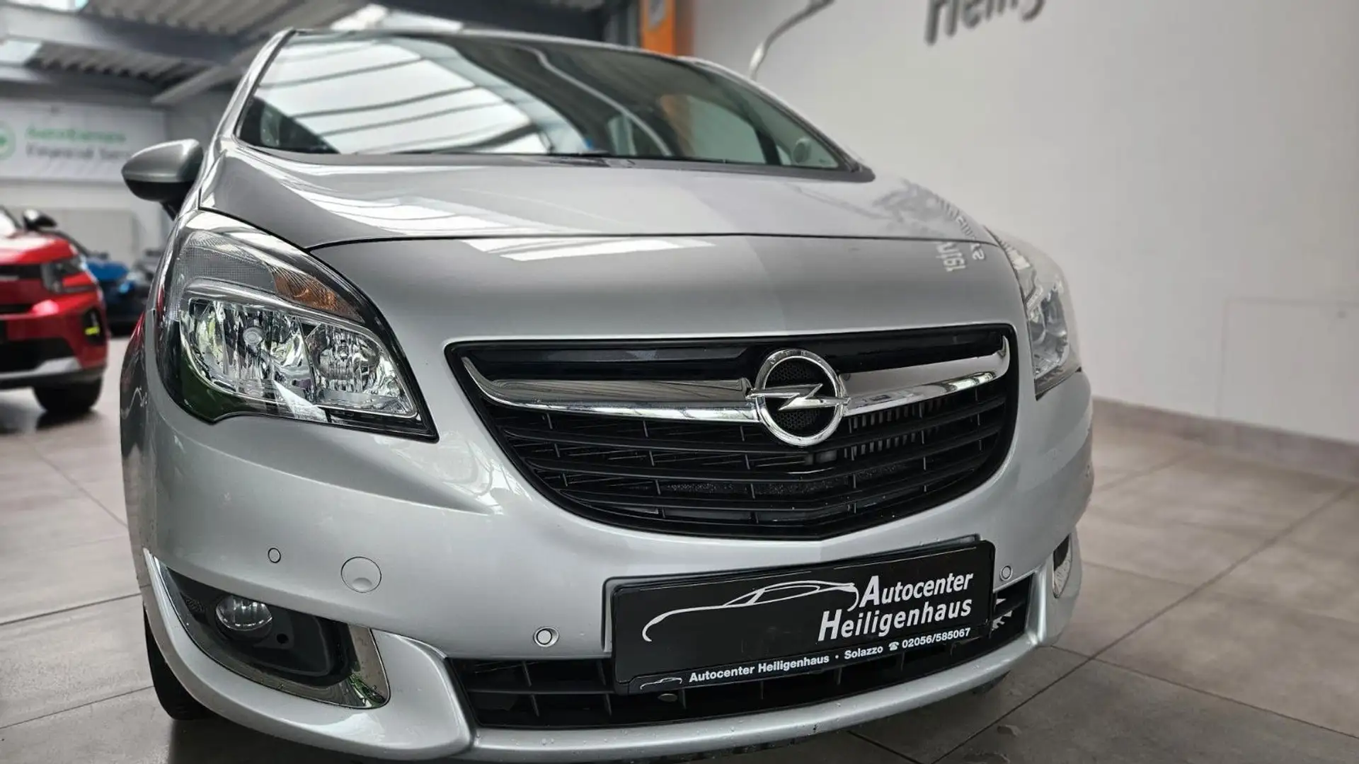 Opel Meriva B Edition Navi Klima WinterPaket PDC V+H Silber - 1