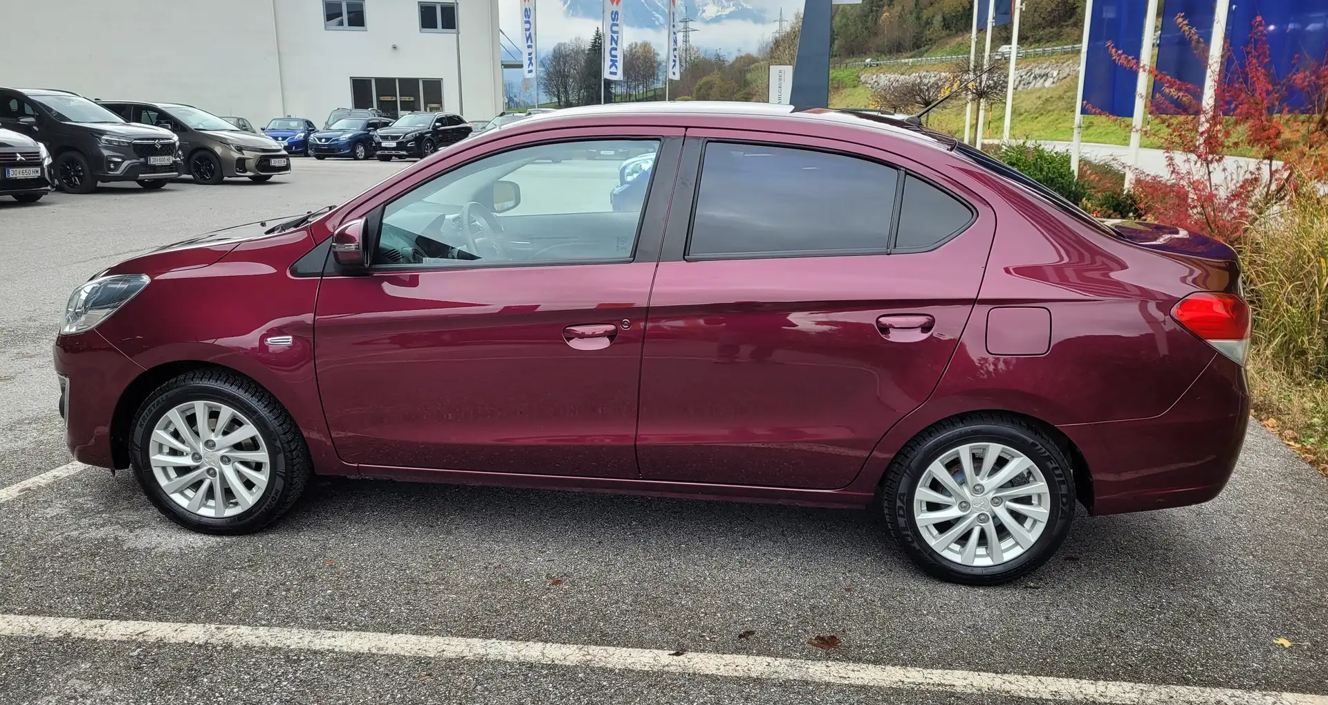 Mitsubishi Attrage Attrage 1,2 MIVEC Intense CVT Intense Rot - 2