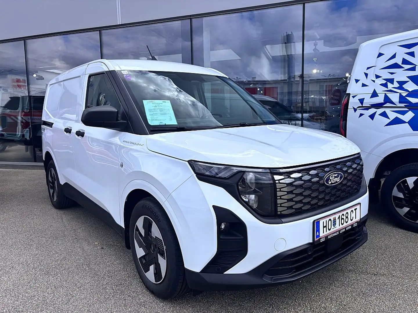 Ford Transit Courier Transit Courier Elektro Kastenwagen Trend136PS ... Bílá - 1