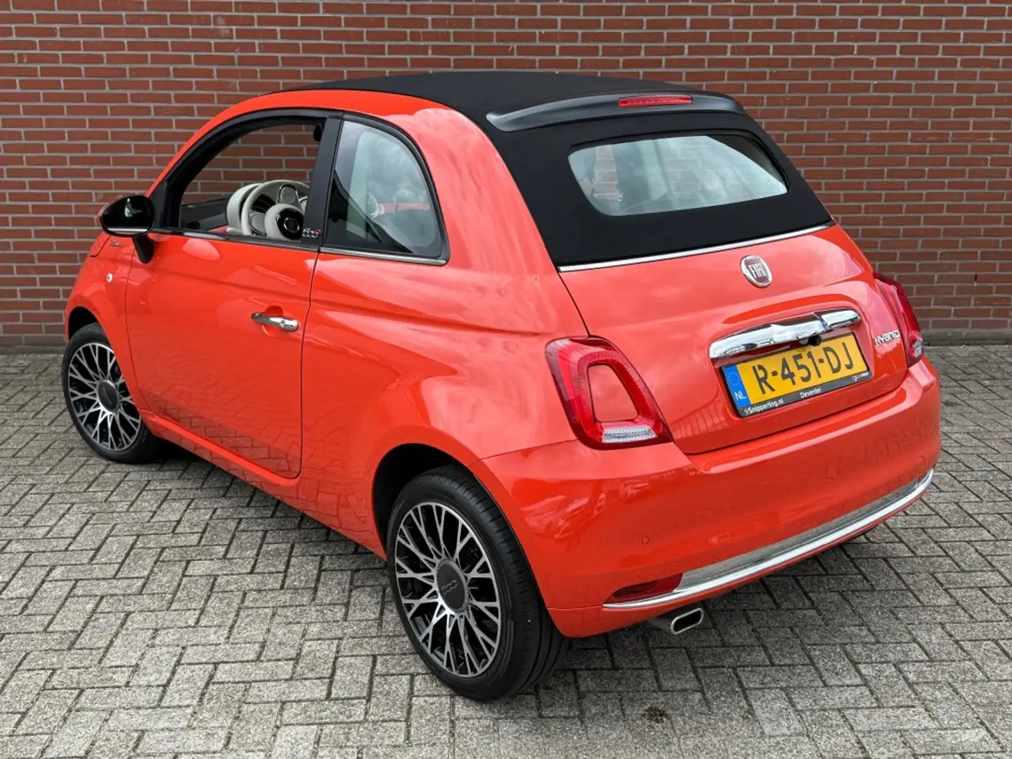 Fiat 500C 1.0 HYBRID DOLCEVITA NAVI CLIMA PDC CARPLAY CRUISE Orange - 2