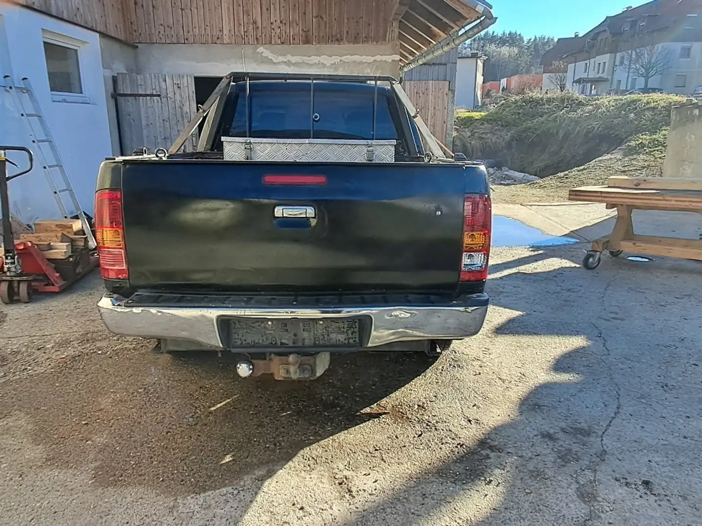 Toyota Hilux - 1