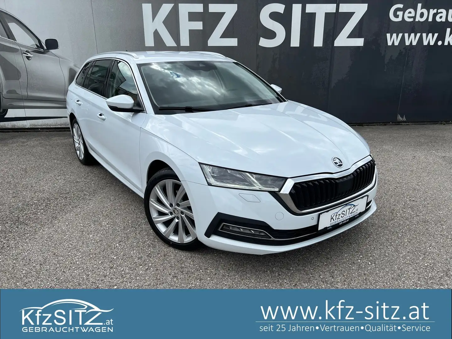 Skoda Octavia Combi 2,0 TDI Style DSG | € 47.200 Weiß - 1