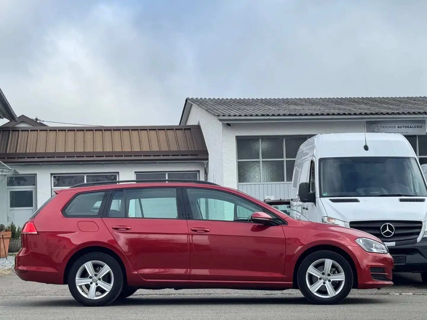 Volkswagen Golf VII Variant Comfortline*AHK*Garan.*Scheckh. Rouge - 2