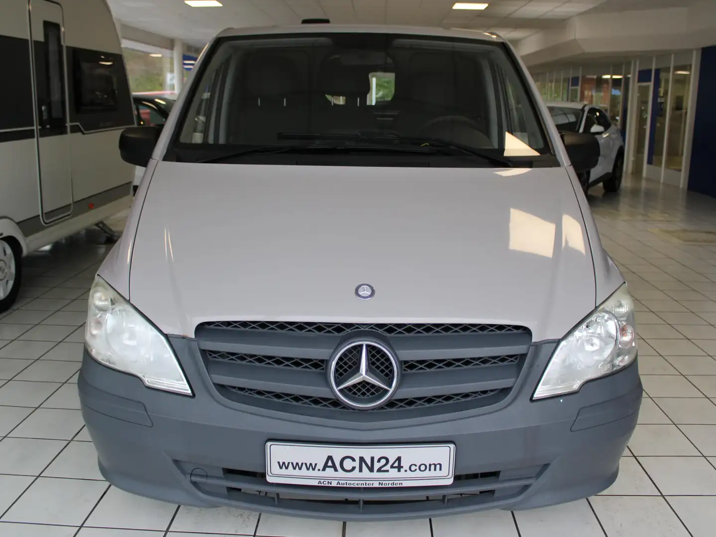 Mercedes-Benz Vito 116 CDI lang Grau - 2
