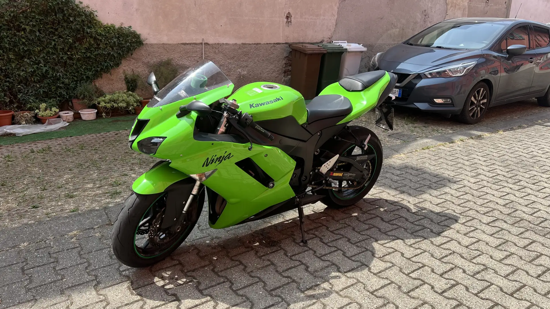 Kawasaki Ninja ZX-6R - 1
