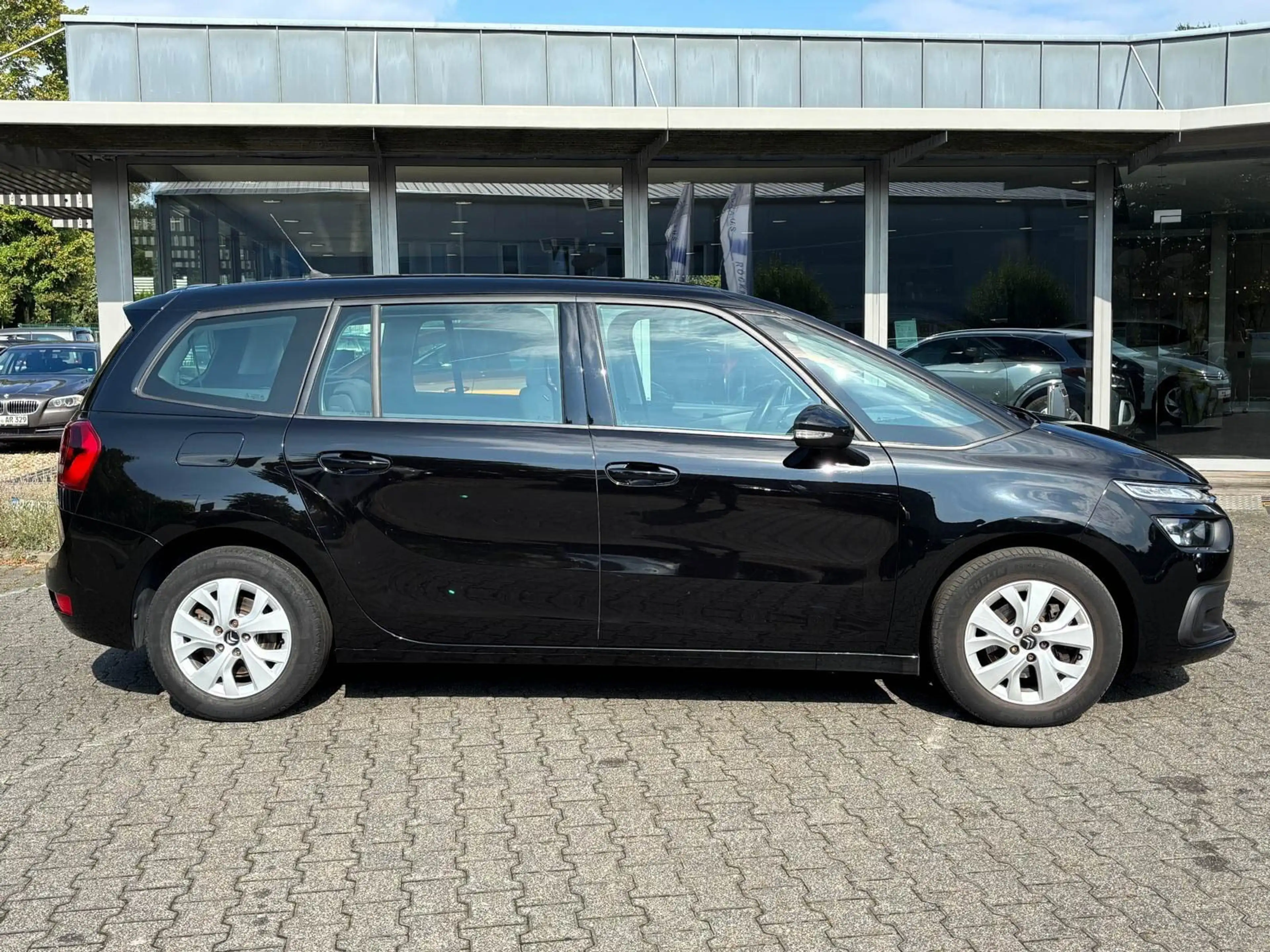 Citroen Grand C4 SpaceTourer 7 Sitzer PDC Carplay SHZ DAB — photo 8