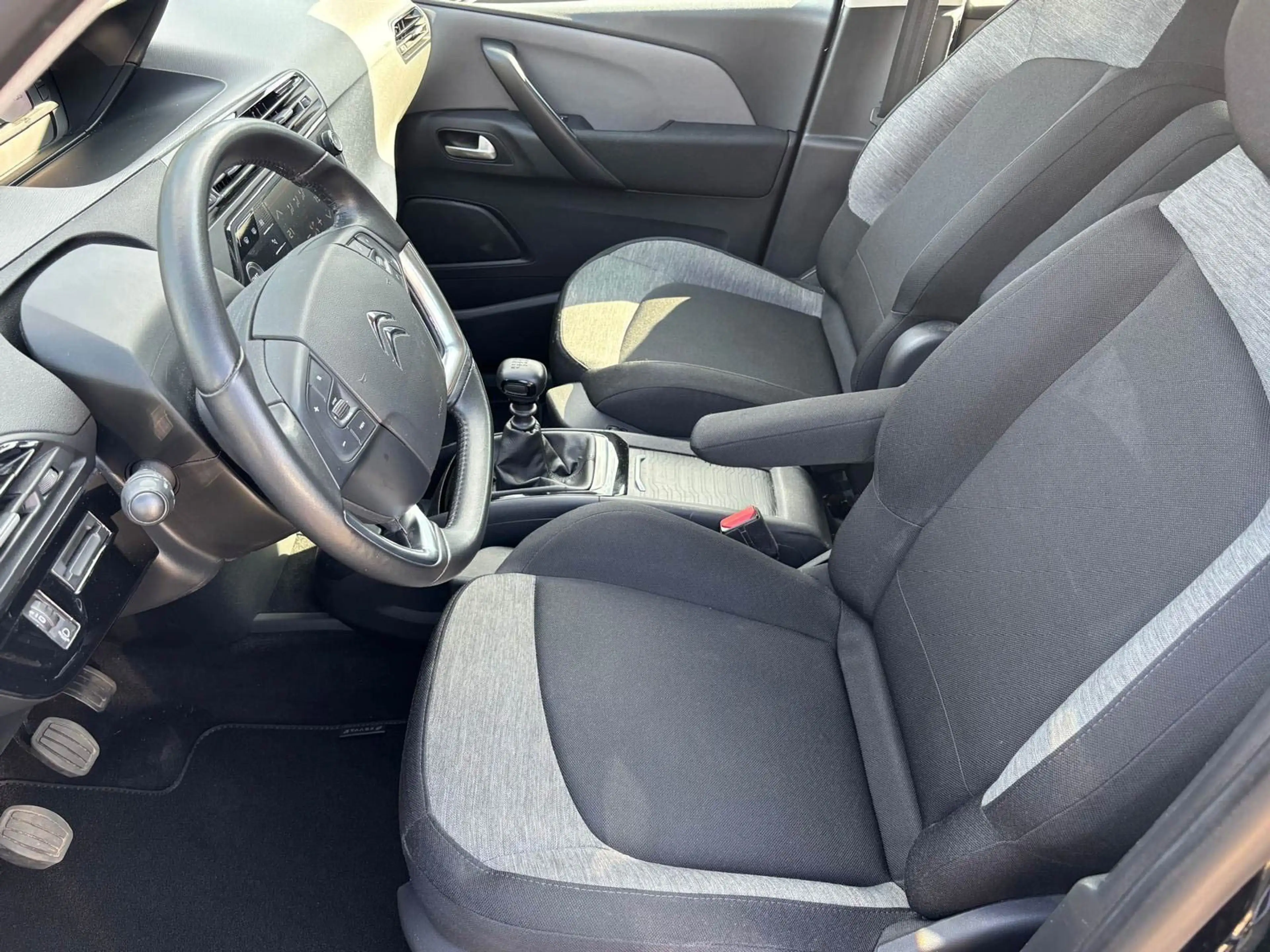 Citroen Grand C4 SpaceTourer 7 Sitzer PDC Carplay SHZ DAB — photo 10