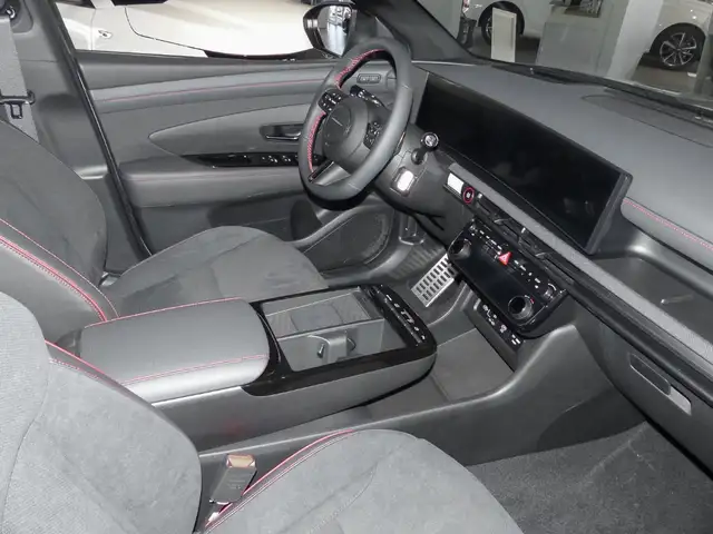 Hyundai Tucson view 4
