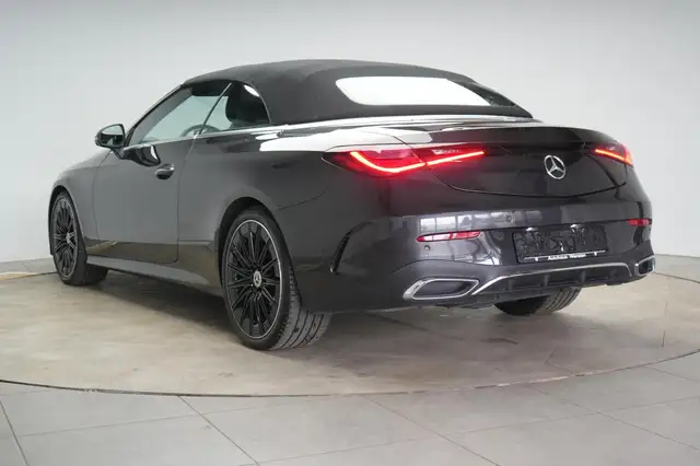 Mercedes-Benz Cle view 9
