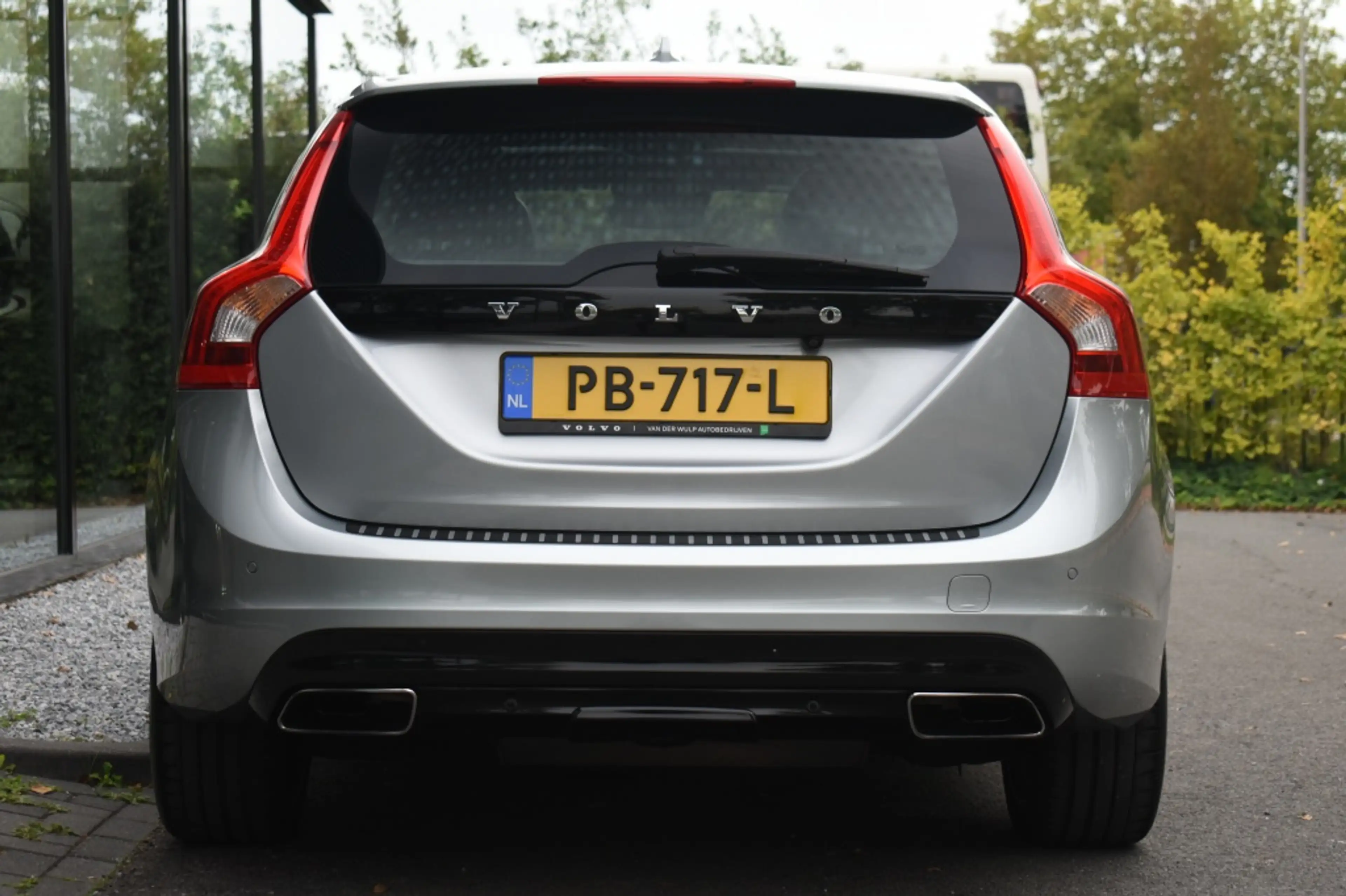 Volvo V60 T3 152pk Aut. Polar+ Dynamic | Camera | Keyless | — photo 8