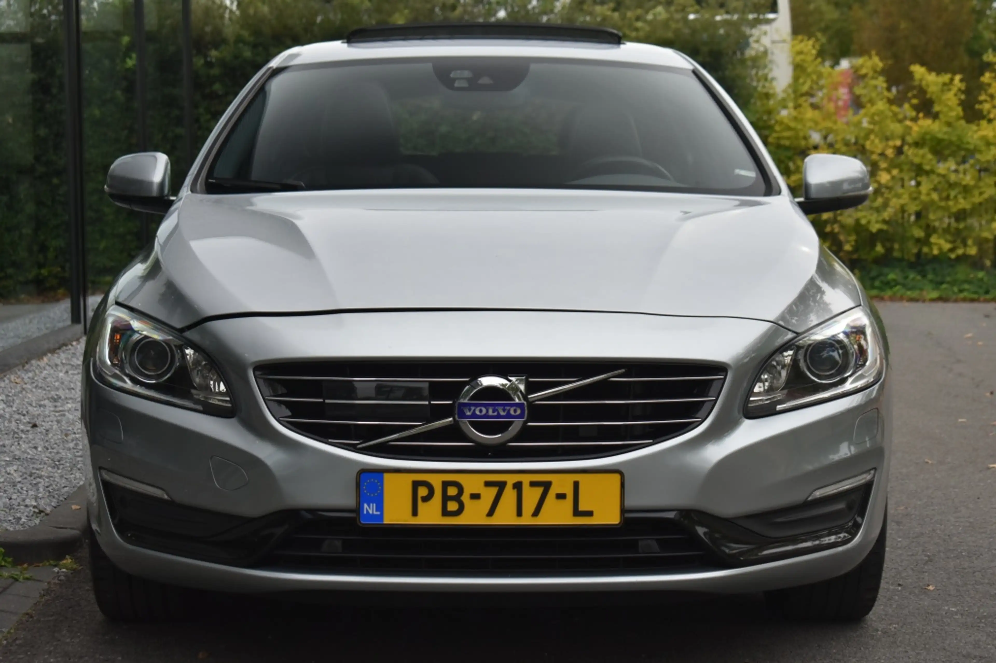 Volvo V60 T3 152pk Aut. Polar+ Dynamic | Camera | Keyless | — photo 9