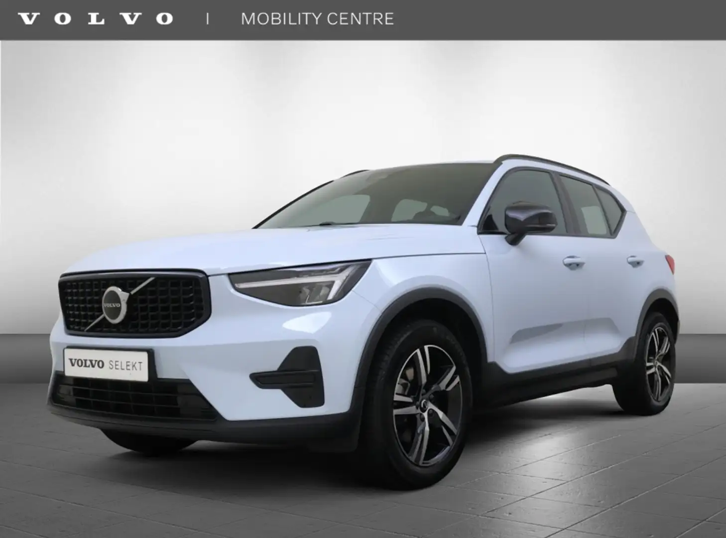 Volvo XC40 B4 Plus Dark | Trekhaak | Dodehoekdetectie | Achte Blauw - 1