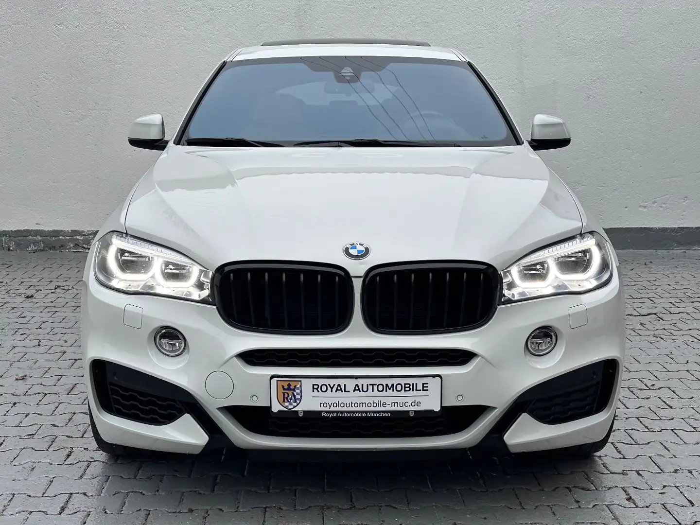 BMW X6 50i 4,4-V8 xDrive M-Sport/HUD/H&K/Soft-Close Blanc - 2
