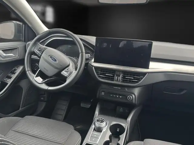 Ford Focus view 15