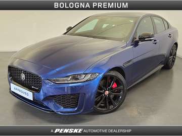 XE 2.0d i4 mhev R-Dynamic Black awd 204cv auto