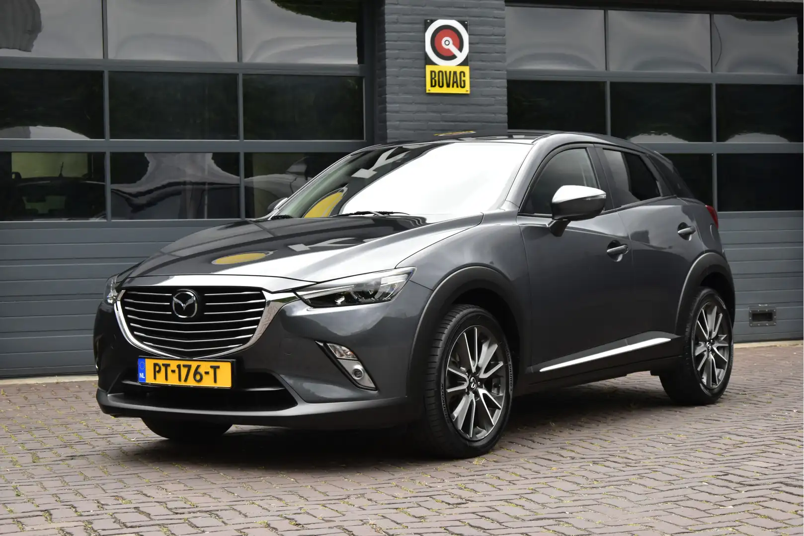 Mazda CX-3 2.0 SkyActiv-G 120 GT-M Grijs - 2
