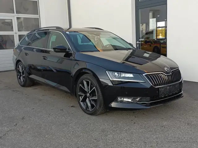 Skoda Superb Kombi 2,0 TDI Ambition DSG,Sitzheizung,APP