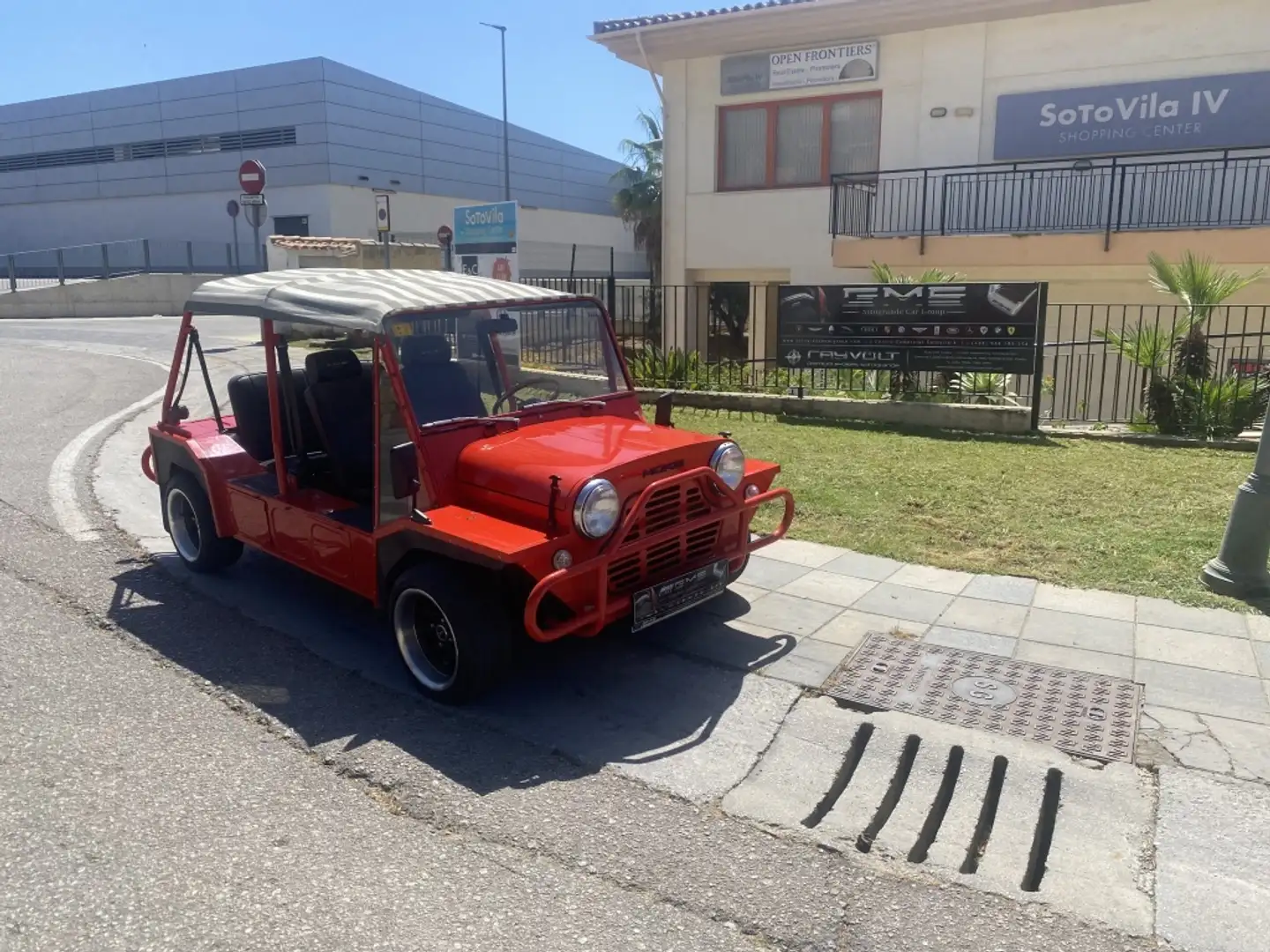 Austin Mini Moke Rosso - 1