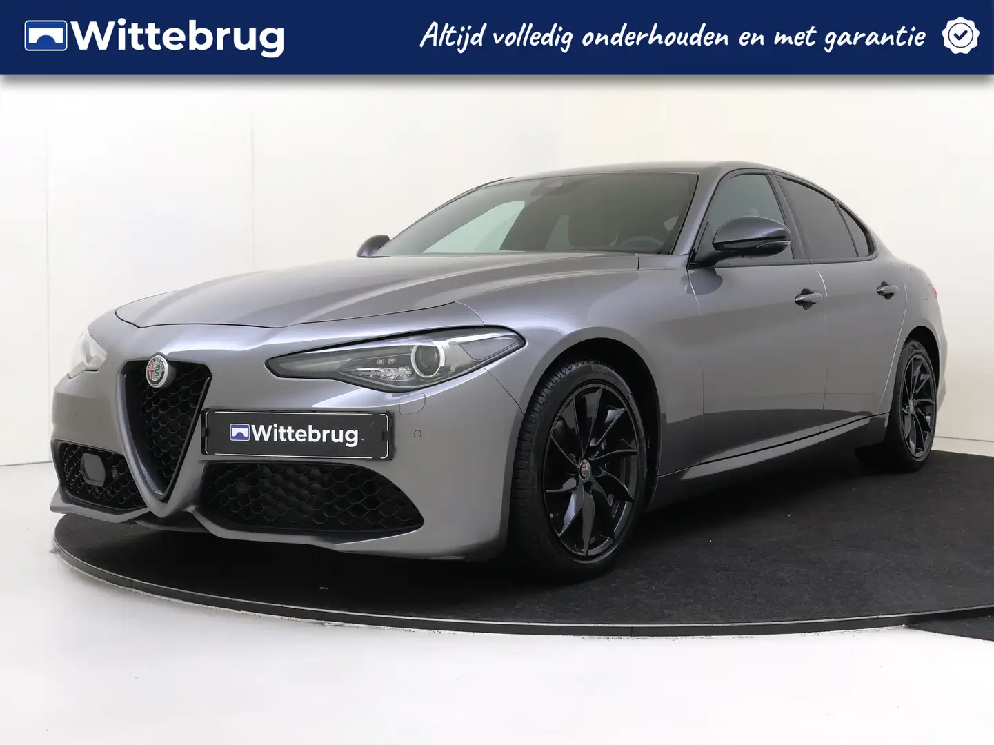 Alfa Romeo Giulia 2.0T Super Gris - 1