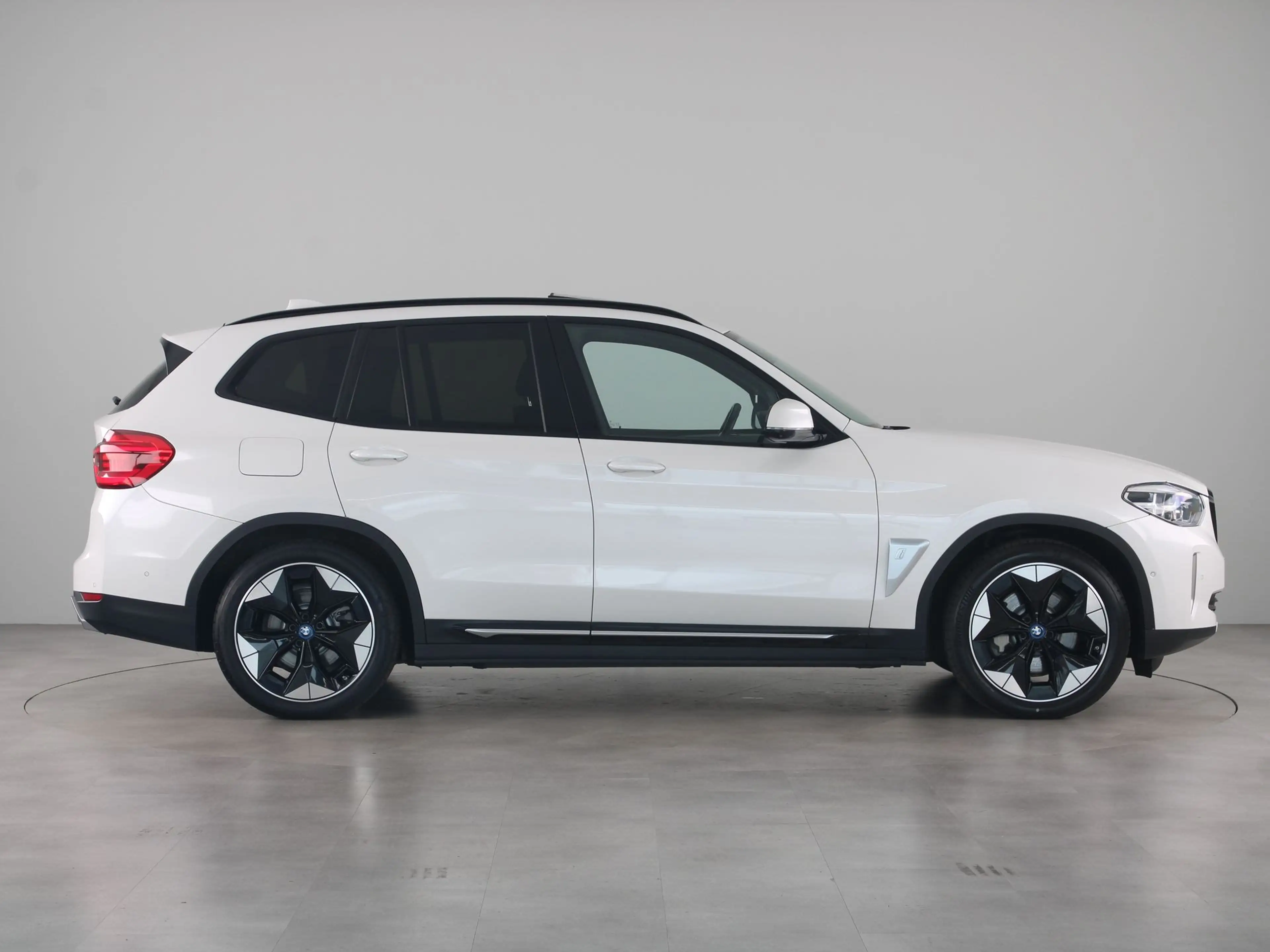 BMW iX3 High Executive 80 kWh Accu conditie 98% — photo 9
