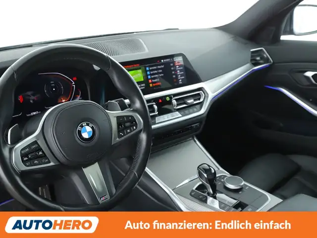 BMW 3 Series view 11